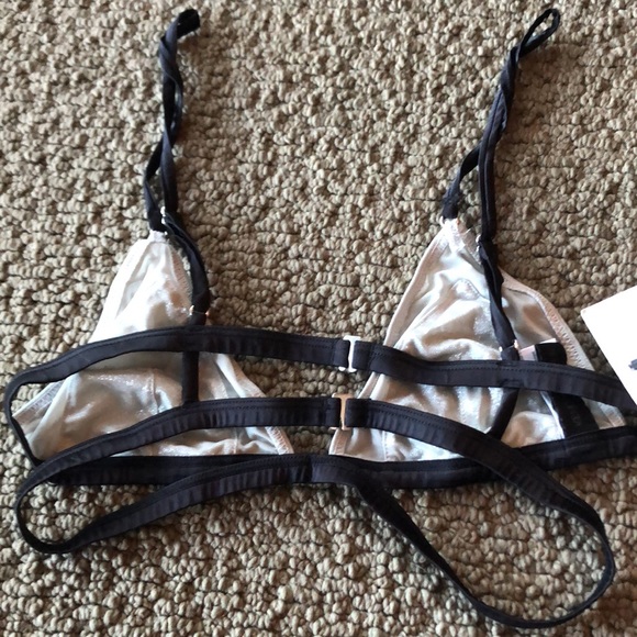 Kendall + Kylie Shine & Sheer bra XS - Picture 4 of 4